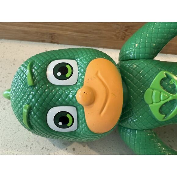 PJ Masks Hasbro Frog box Gecko Action Figure Green 10 Inch - Picture 5 of 8